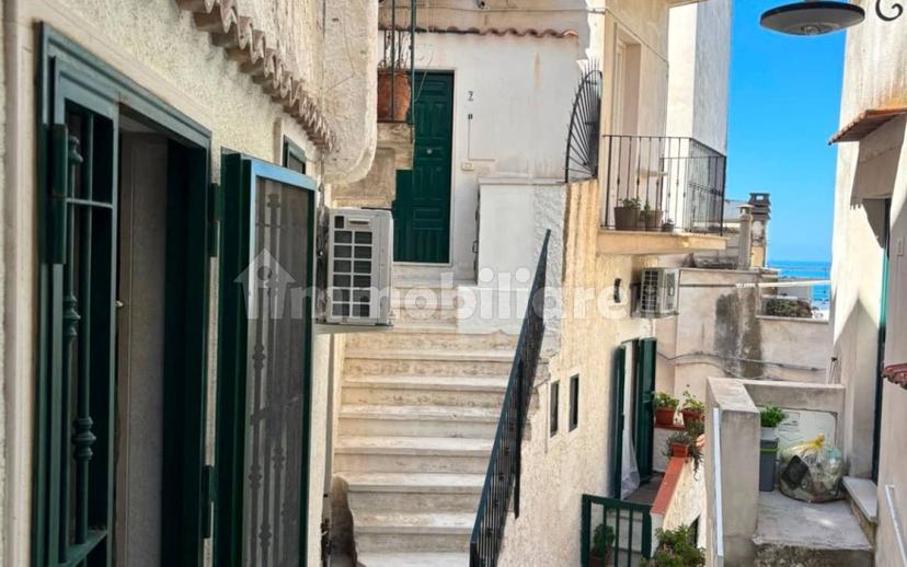 Bilocale Vico Storto 3, Peschici