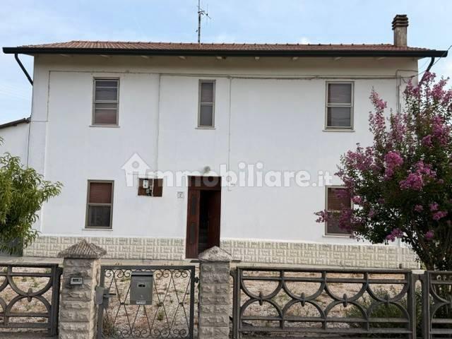 Villa unifamiliare, da ristrutturare, 230 m², Bertinoro — foto 4 di 34
