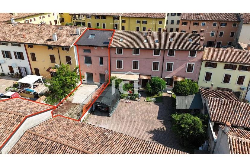 Villa a schiera 5 locali, ottimo stato, Centro, Valeggio sul Mincio — foto 2 di 36