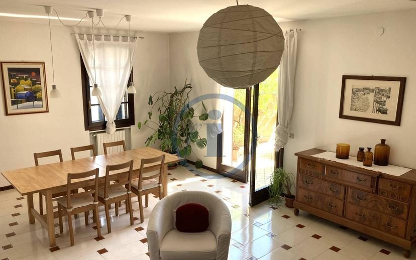 Terratetto plurifamiliare 217 m², buono stato, Voltabarozzo, Padova