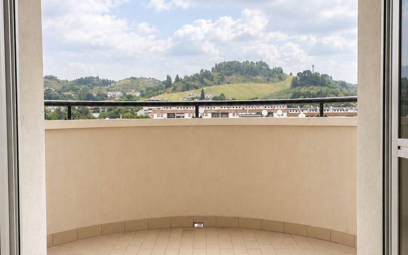 Bilocale largo delle Querce 1, Ascoli Piceno — foto 10 di 11