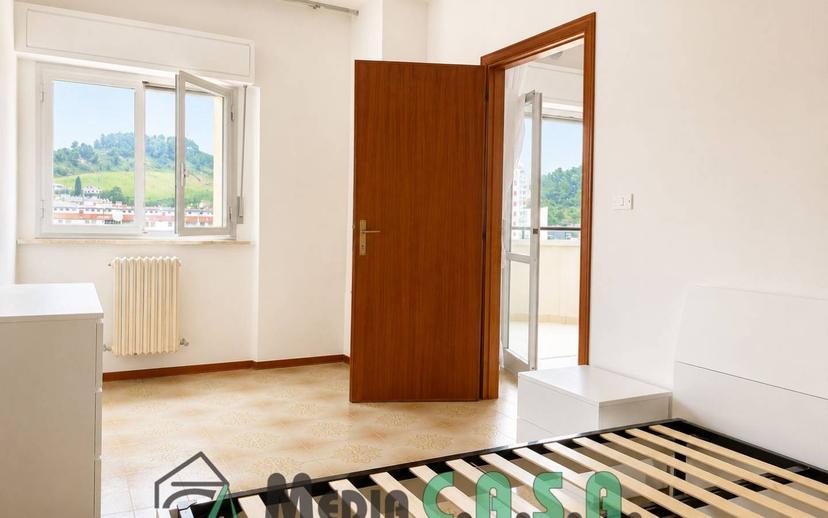 Bilocale largo delle Querce 1, Ascoli Piceno — foto 3 di 11