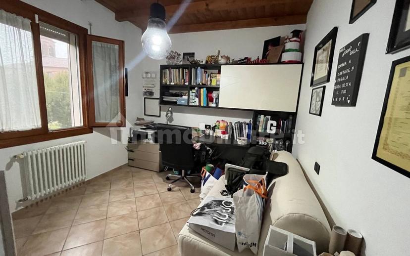 Quadrilocale via Camillo Benso di Cavour 2/c, Centro, Suzzara — foto 16 di 18