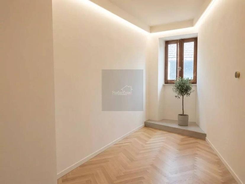 Bilocale da ristrutturare, primo piano, Strona — foto 4 di 15