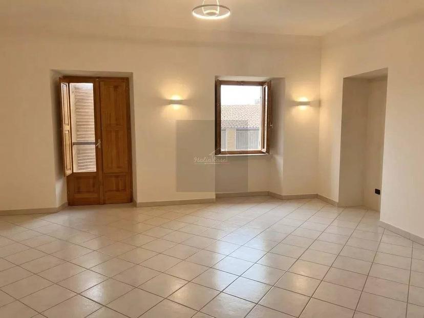 Bilocale da ristrutturare, primo piano, Strona — foto 12 di 15