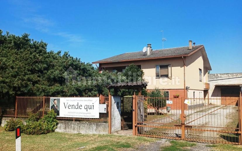 Villa unifamiliare viale dell'Industria 31, Polo Industriale, Codogno — foto 9 di 17