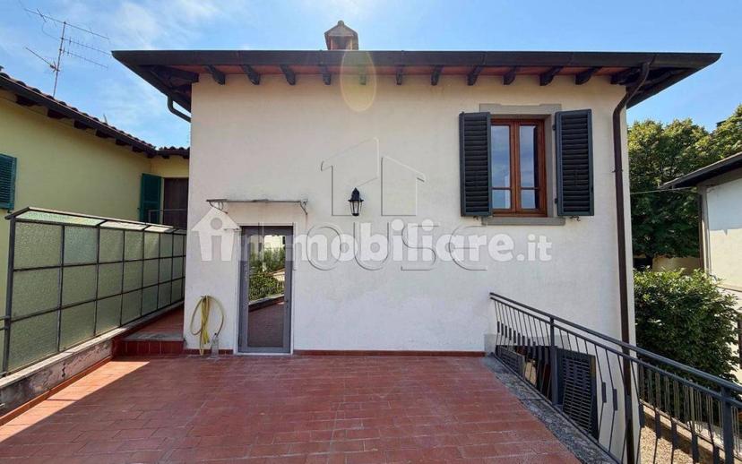 Villa bifamiliare viale Eduino Francini, Centro, Sansepolcro — foto 32 di 51