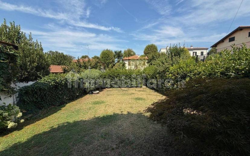 Villa bifamiliare viale Eduino Francini, Centro, Sansepolcro — foto 5 di 51