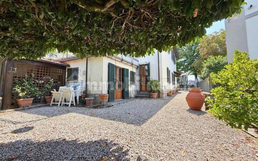 Villa bifamiliare viale Eduino Francini, Centro, Sansepolcro — foto 20 di 51