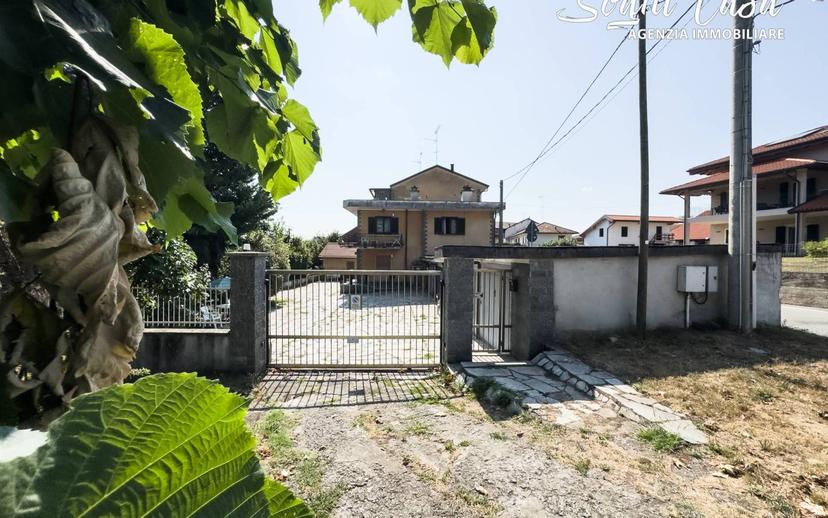 Appartamento in villa via Roma, Centro, Fontaneto d'Agogna