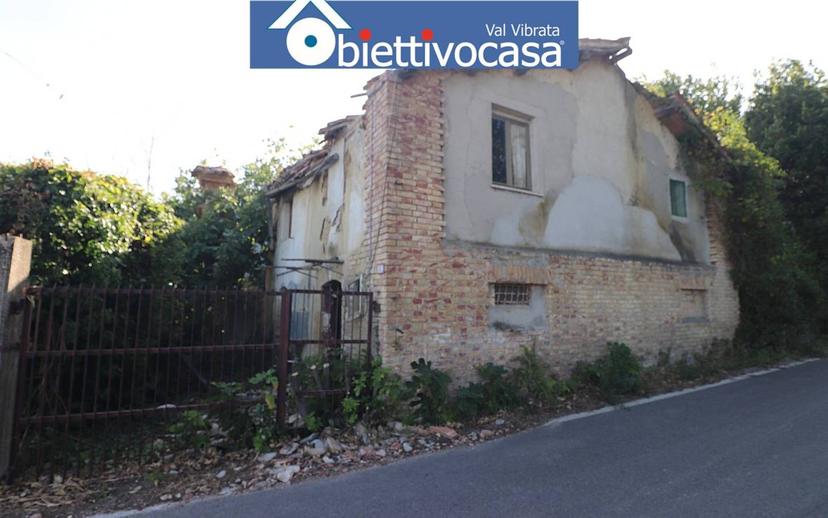 Rustico via Accattapane 49, Corropoli — foto 2 di 14
