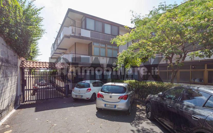 Appartamento via Aldo Moro 30, Centro, Gravina di Catania — foto 4 di 32