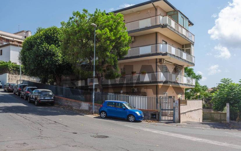 Appartamento via Aldo Moro 30, Centro, Gravina di Catania — foto 28 di 32