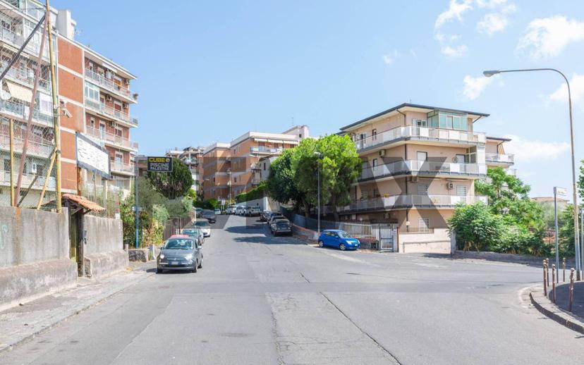 Appartamento via Aldo Moro 30, Centro, Gravina di Catania — foto 2 di 32