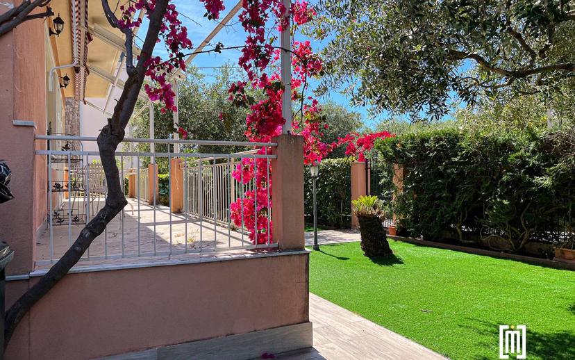 Villa bifamiliare piazza Italia, Centro, Loano — foto 3 di 35