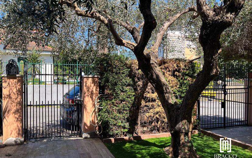 Villa bifamiliare piazza Italia, Centro, Loano — foto 6 di 35