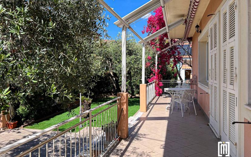 Villa bifamiliare piazza Italia, Centro, Loano — foto 28 di 35