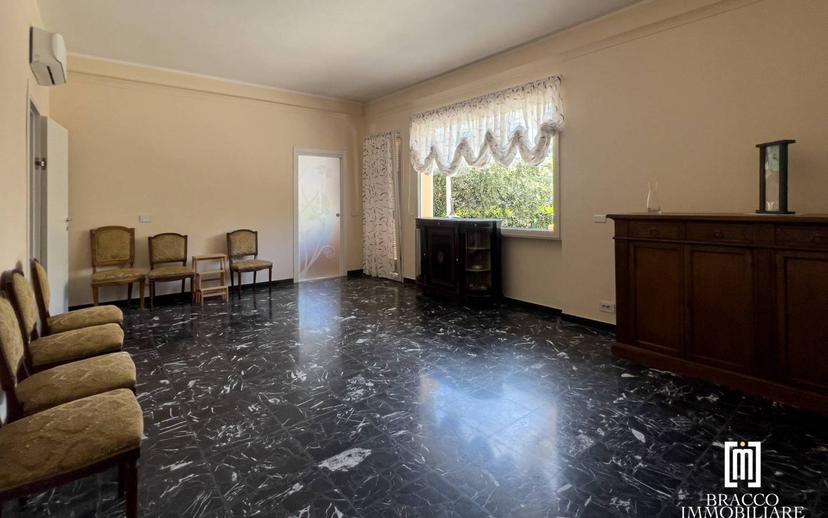 Villa bifamiliare piazza Italia, Centro, Loano — foto 15 di 35