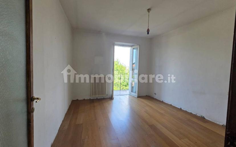 Villa bifamiliare via Silvio Pellico, Dormelletto — foto 3 di 13
