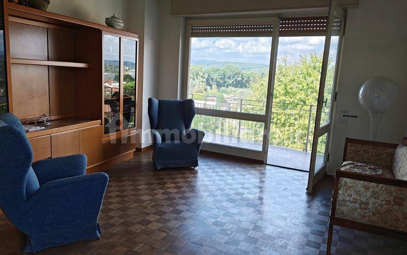 Villa bifamiliare via Silvio Pellico, Dormelletto — foto 4 di 13