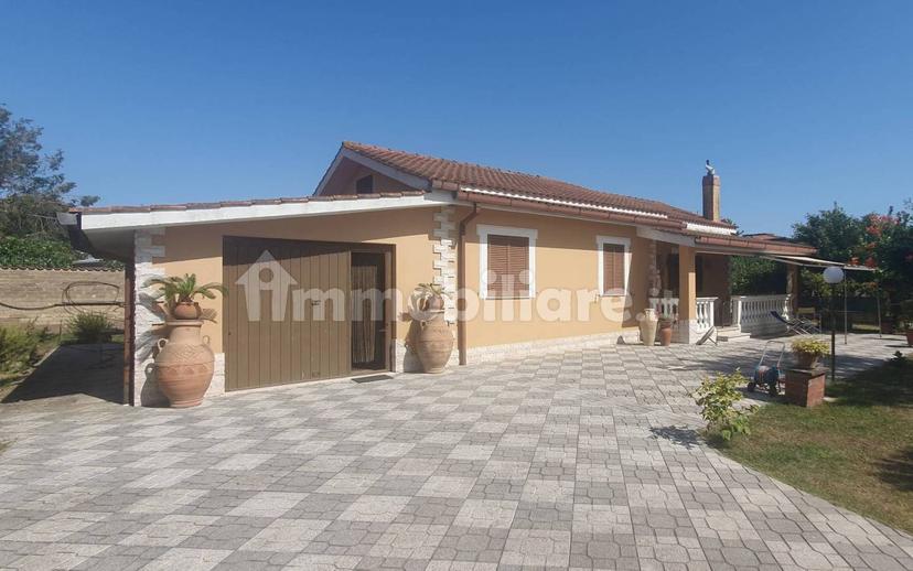 Villa unifamiliare via Rosolino Pilo 26, Campo di Carne - Pantanelle, Aprilia — foto 18 di 21