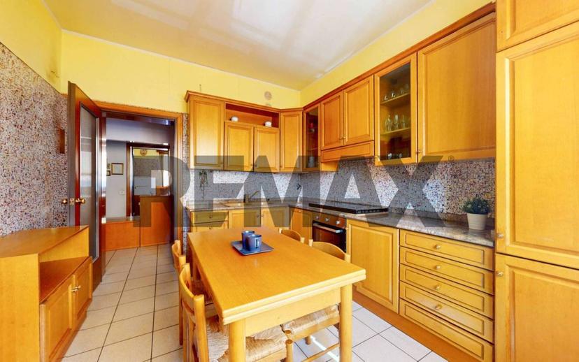 Quadrilocale piazza Mazzini 5, Centro, Casatenovo — foto 8 di 22