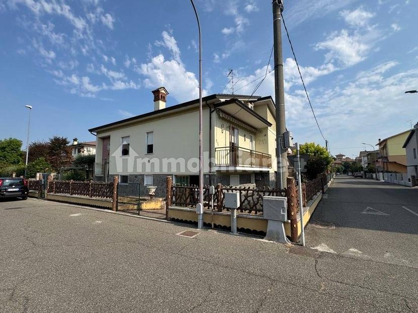 Villa unifamiliare, buono stato, 140 m², Centro, Pontenure — foto 5 di 16