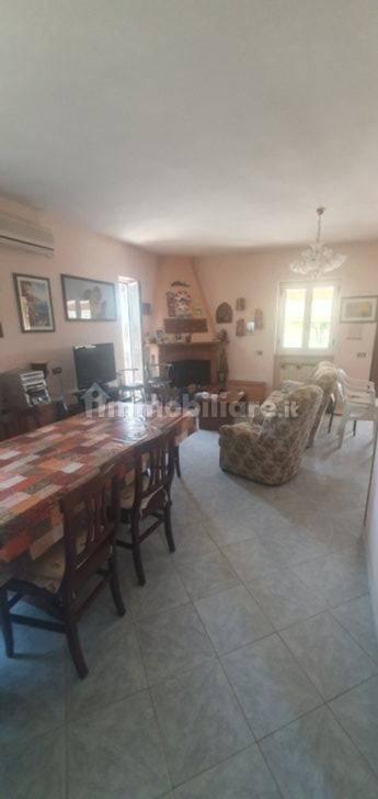 Villa unifamiliare via Rosolino Pilo 26, Campo di Carne - Pantanelle, Aprilia — foto 16 di 21