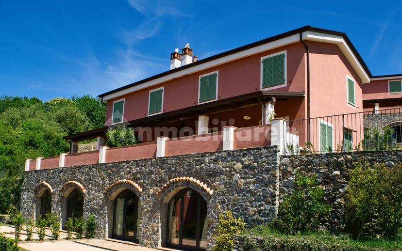 Villa bifamiliare Strada Provinciale di Fosdinovo, Fosdinovo — foto 7 di 20