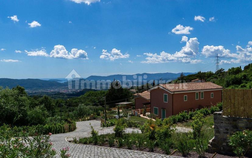 Villa bifamiliare Strada Provinciale di Fosdinovo, Fosdinovo — foto 8 di 20