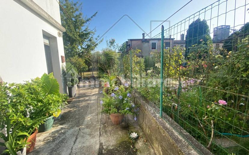 Villa bifamiliare via  Donatello, Baraccon, Sant'Agostino, Albignasego — foto 3 di 19