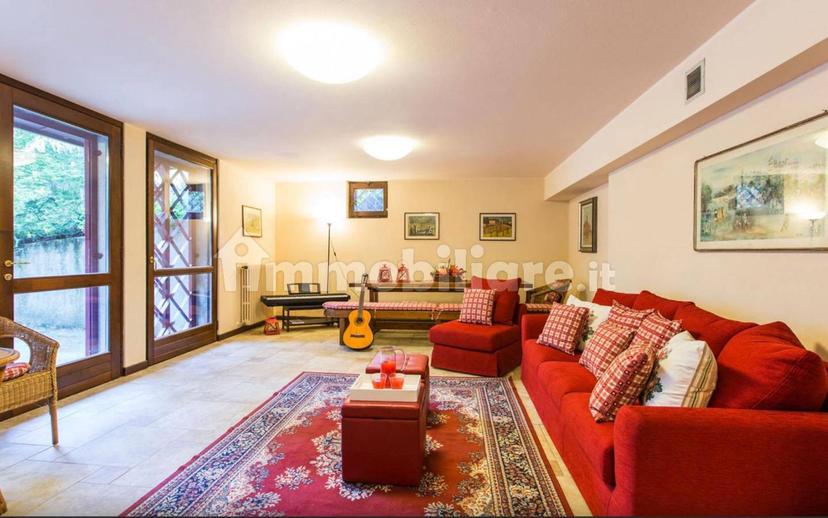 Villa unifamiliare via Alessandro Manzoni 17, Centro, Sulbiate — foto 2 di 20