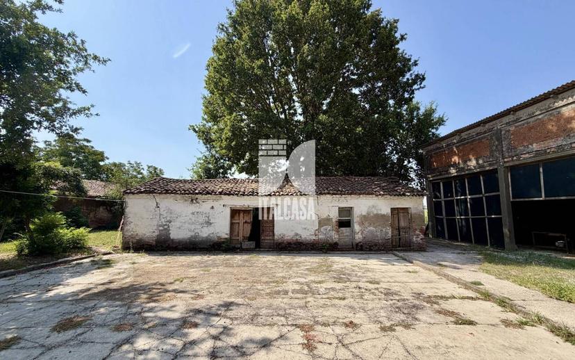 Villa bifamiliare via strada Crociare, Centro, San Benedetto Po — foto 9 di 50