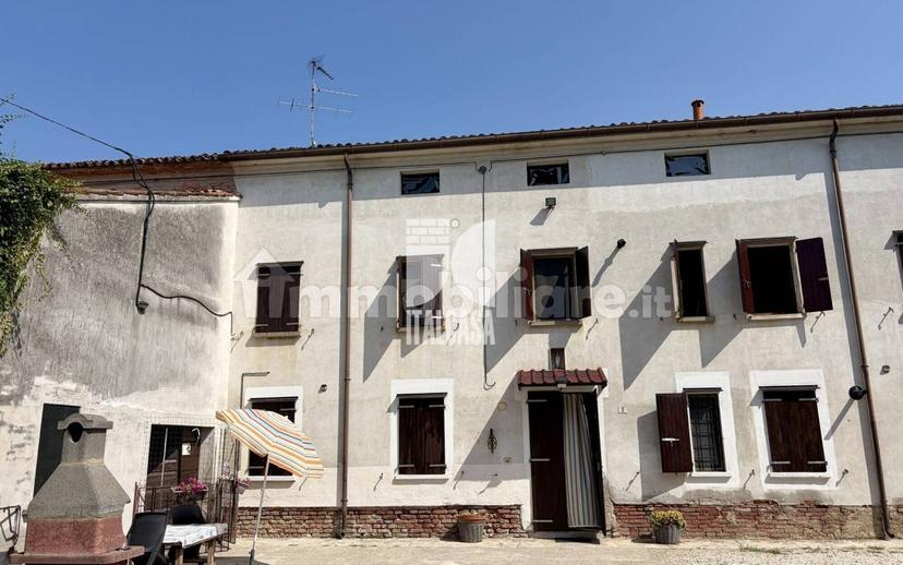 Villa bifamiliare via strada Crociare, Centro, San Benedetto Po — foto 43 di 50