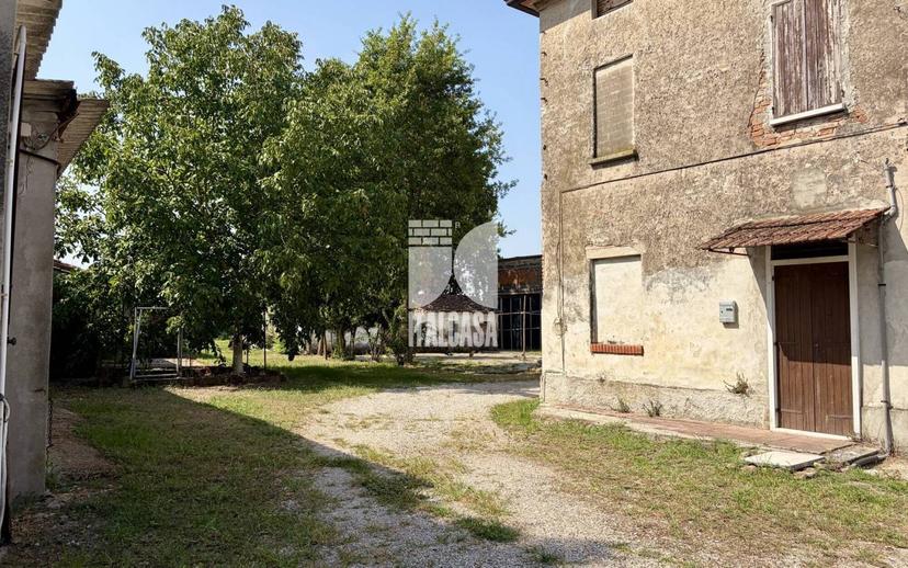 Villa bifamiliare via strada Crociare, Centro, San Benedetto Po — foto 50 di 50