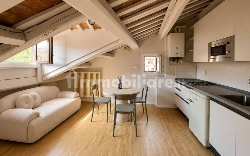 Mansarda ottimo stato, 50 m², Centro Storico, Vicenza — foto 6 di 14