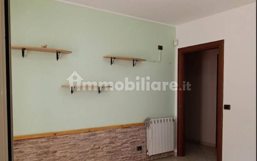 Quadrilocale via Roma 282, Scarcelli, Saponara