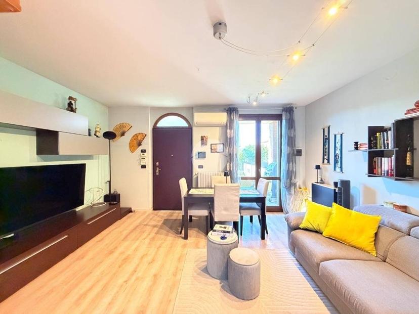 Villa a schiera via palmiro togliatti 17, Mairano — foto 2 di 40