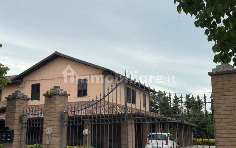 Villa plurifamiliare via di Colle Onorato 9, Via Roma - Asse Sud, Jesi — foto 2 di 7