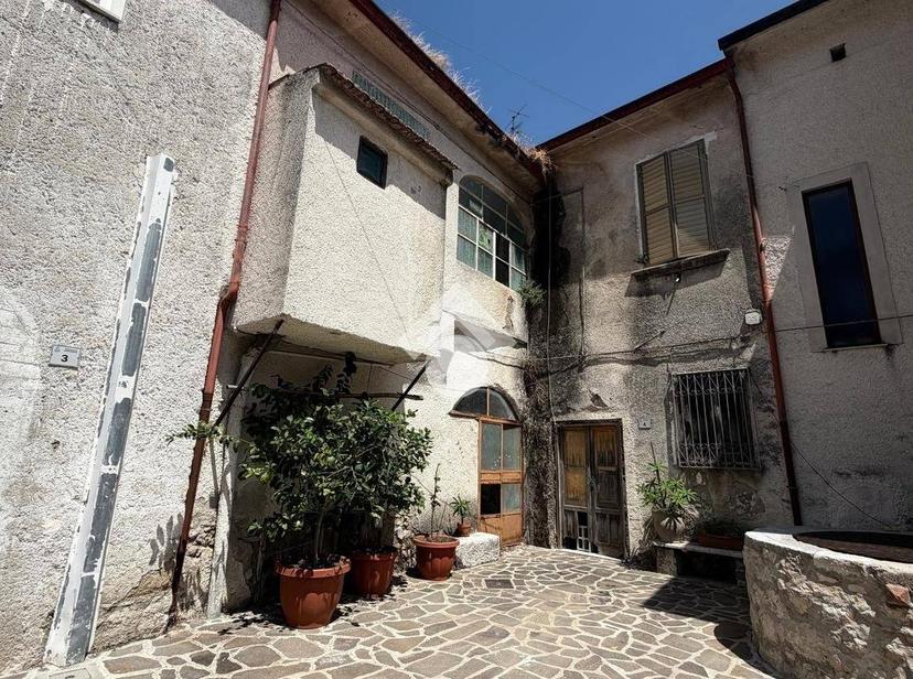 Rustico via Pirozza 12, Trescine, Cervinara — foto 2 di 38