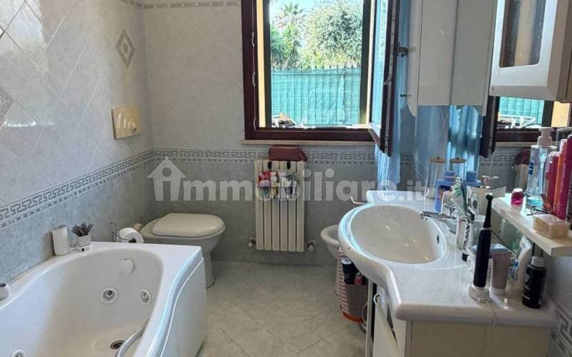 Quadrilocale via Monte Conero 46, Porto d'Ascoli, San Benedetto del Tronto — foto 19 di 27