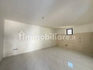 Trilocale via Cavacone, San Prisco — foto 3 di 8