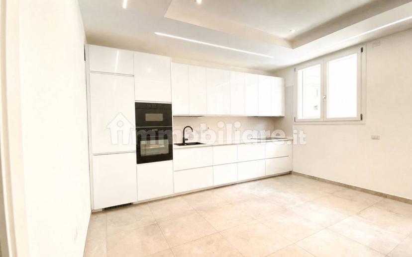 Trilocale via Bernardino Telesio 15, Quartu, Quartu Sant'Elena — foto 10 di 17
