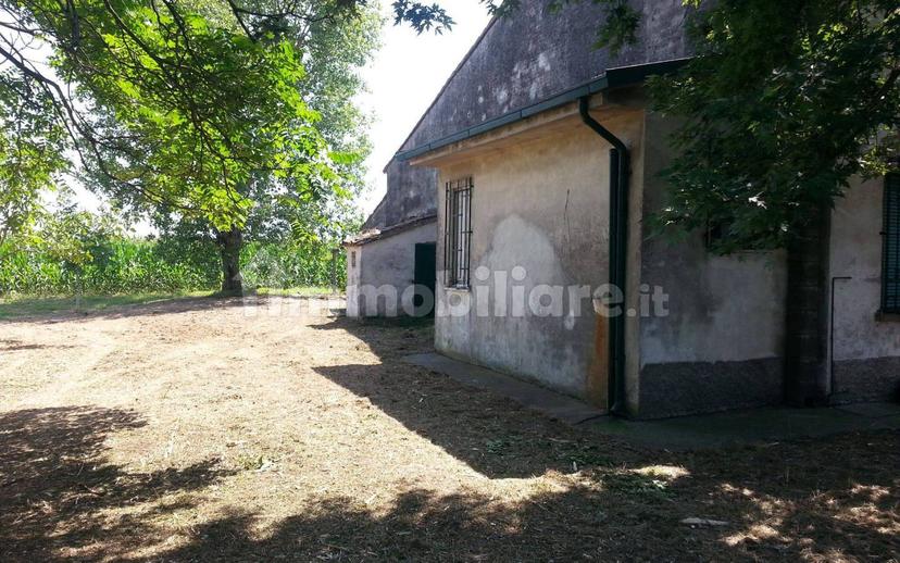 Casale via Parenza Alta 5, Borgo Virgilio — foto 6 di 8