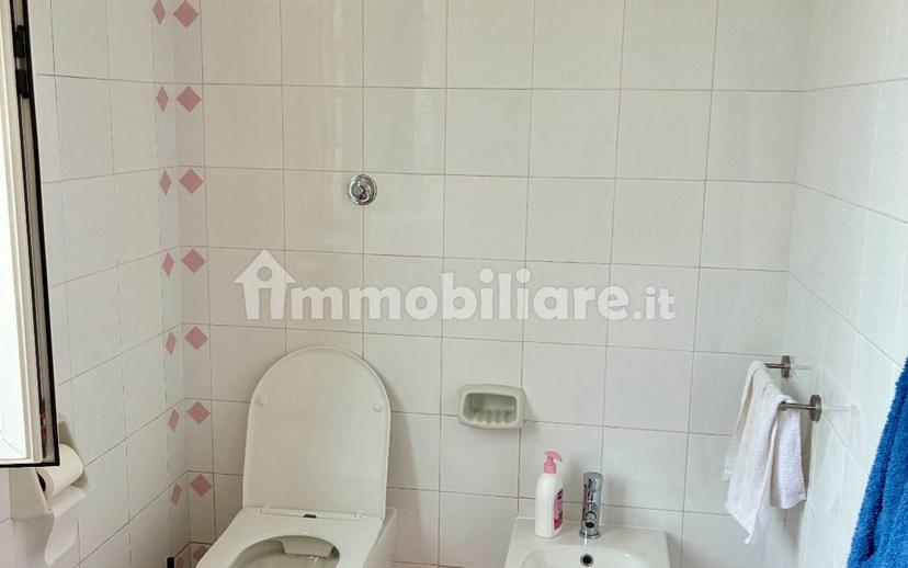 Stanza singola via dell'Eremo 10, Livorno — foto 6 di 8