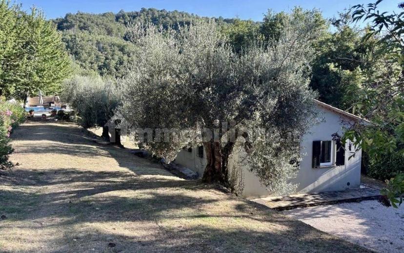 Villa unifamiliare, ottimo stato, 206 m², Lisciano Niccone — foto 54 di 59