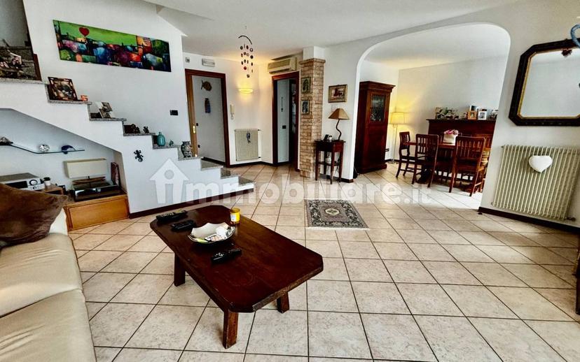 Villa a schiera 5 locali, buono stato, Frattina, Pravisdomini — foto 8 di 31