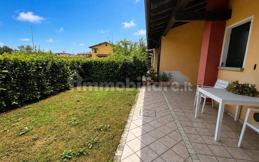 Villa a schiera 5 locali, buono stato, Frattina, Pravisdomini