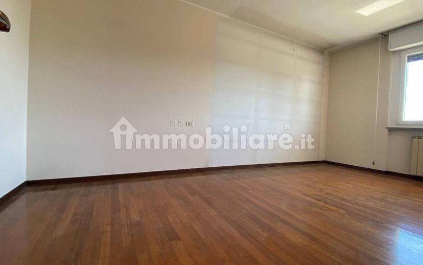 Trilocale via Luigi Morelli, Castellanza — foto 32 di 39