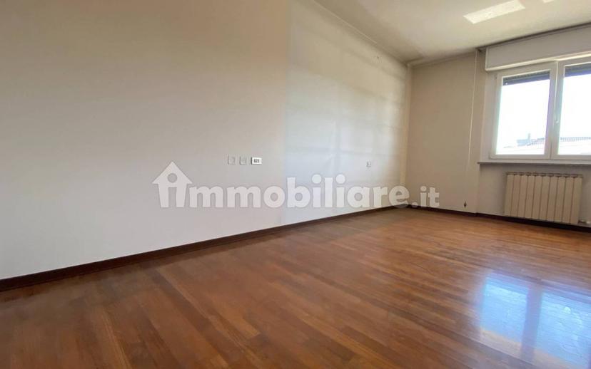 Trilocale via Luigi Morelli, Castellanza — foto 5 di 39